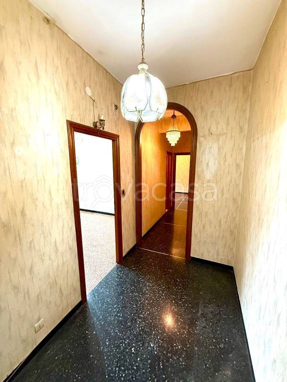 appartamento in vendita a Genova in zona Struppa