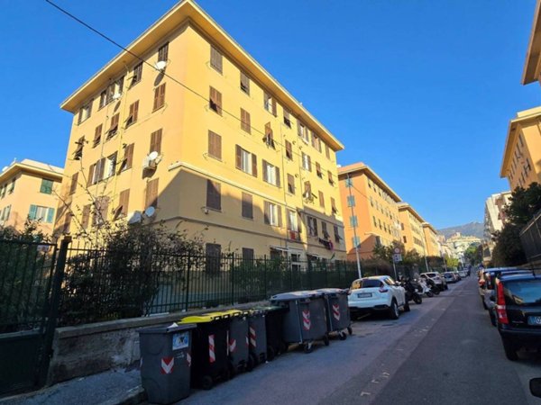 appartamento in vendita a Genova in zona Sturla