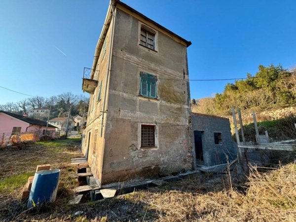 casa indipendente in vendita a Genova in zona Staglieno