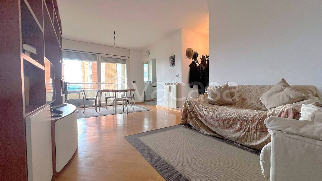 appartamento in vendita a Genova in zona Sampierdarena