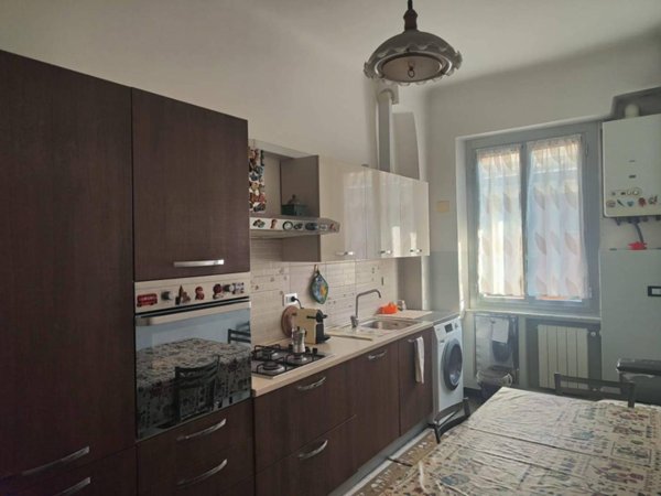 appartamento in vendita a Genova in zona Rivarolo