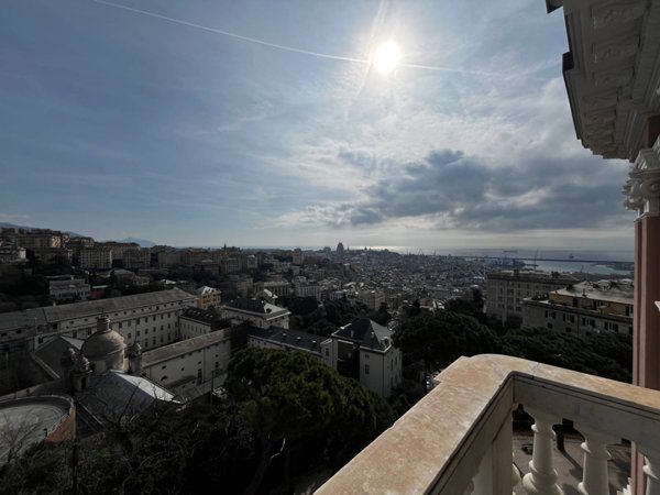 appartamento in vendita a Genova in zona Castelletto