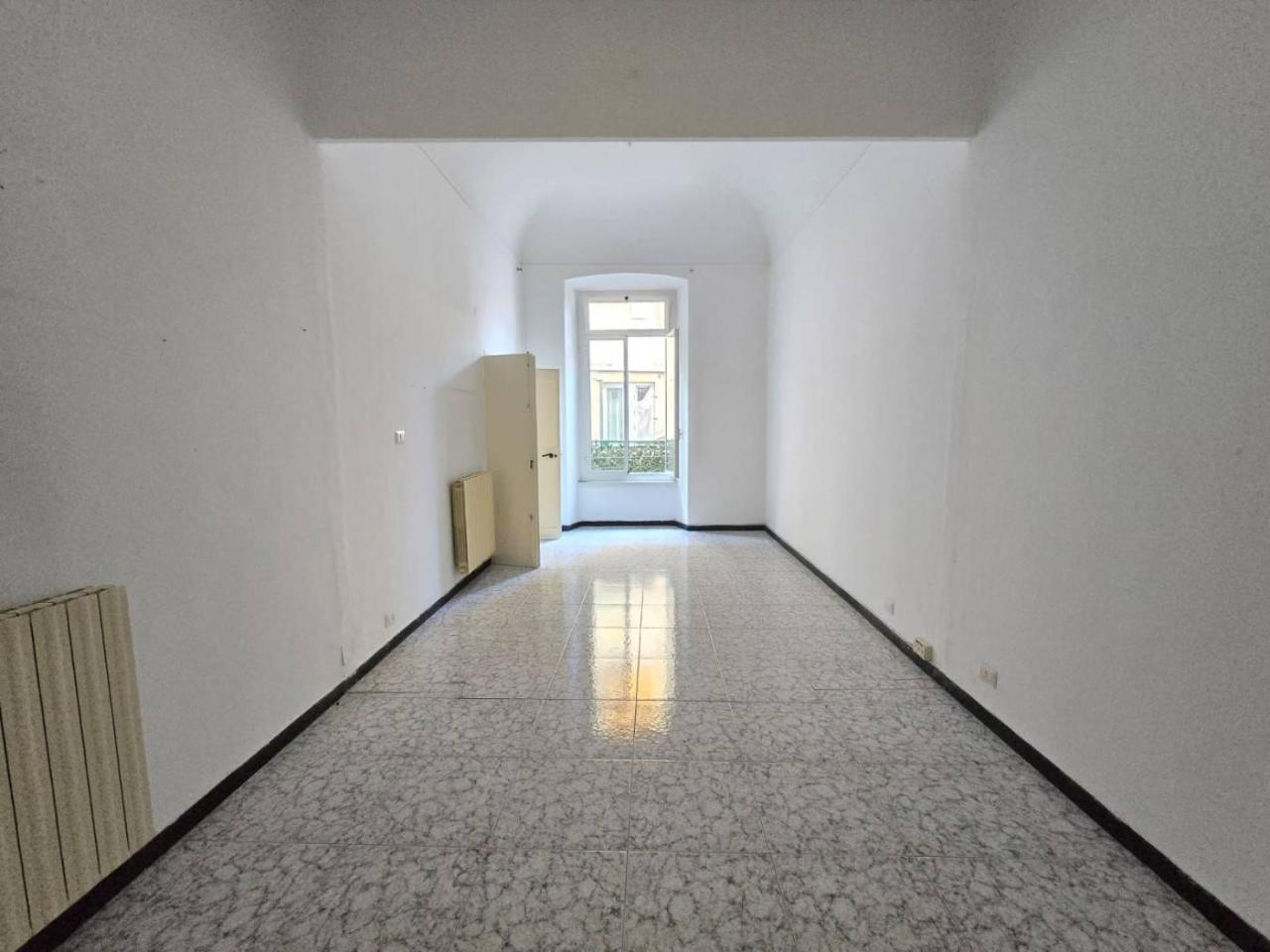 appartamento in vendita a Genova in zona Sestri Ponente
