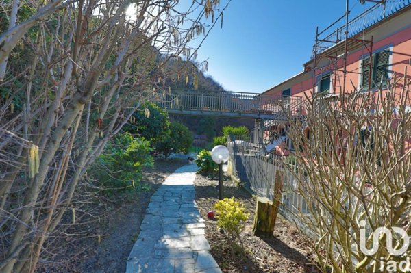 casa indipendente in vendita a Genova in zona Molassana