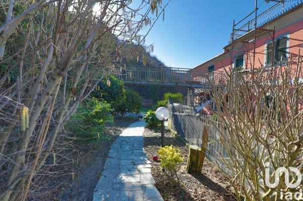 casa indipendente in vendita a Genova in zona Molassana