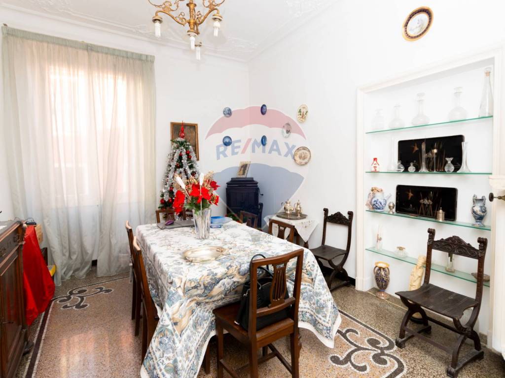 appartamento in vendita a Genova in zona Lagaccio / Granarolo