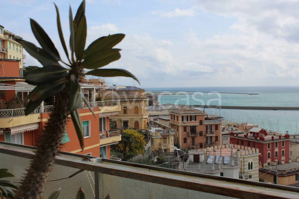 appartamento in vendita a Genova in zona Pegli