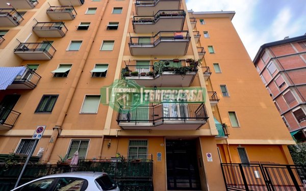 appartamento in vendita a Genova in zona Sestri Ponente