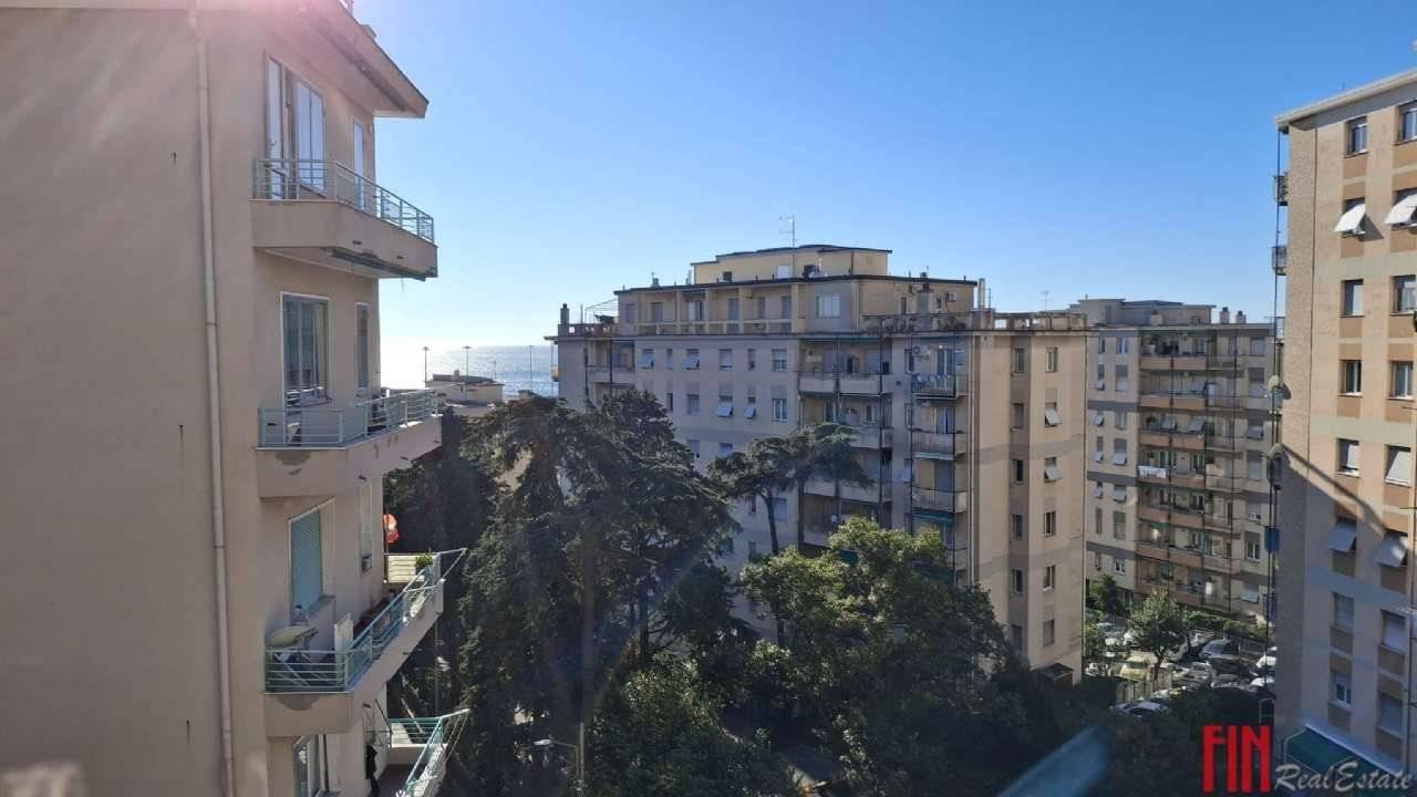 appartamento in vendita a Genova in zona Palmaro / Pra'