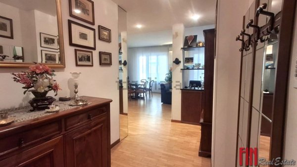 appartamento in vendita a Genova in zona Sestri Ponente