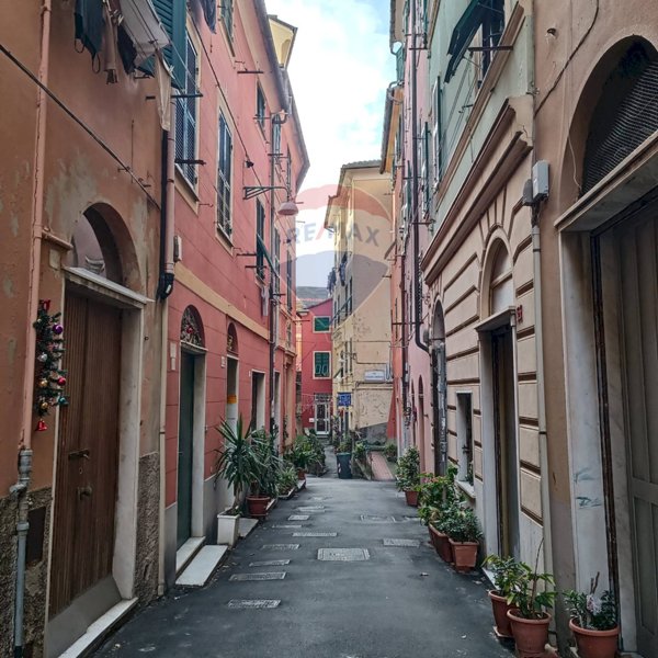 appartamento in vendita a Genova in zona Voltri