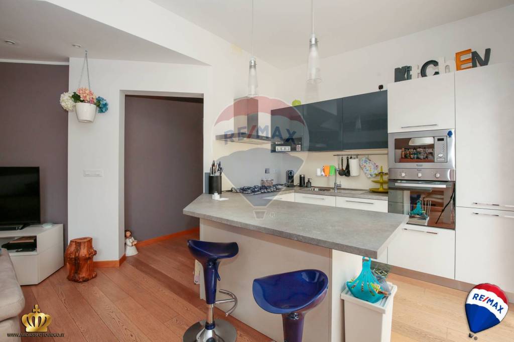 appartamento in vendita a Genova in zona Sestri Ponente