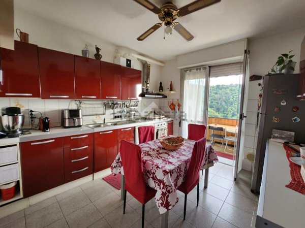 appartamento in vendita a Genova in zona Rivarolo