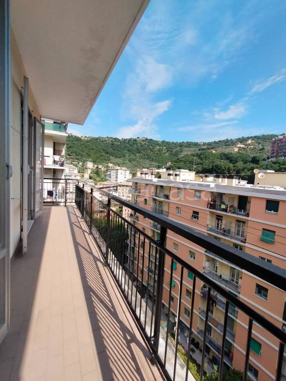 appartamento in vendita a Genova in zona Quezzi