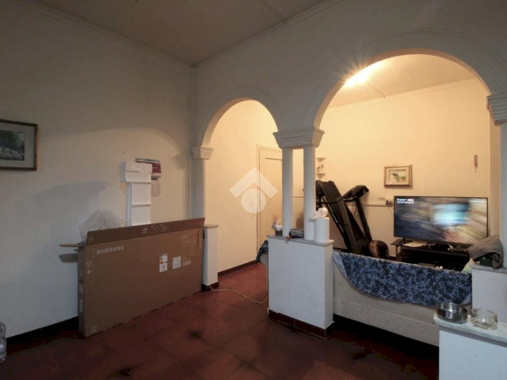 appartamento in vendita a Genova in zona San Gottardo/Sant'Eusebio