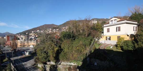 appartamento in vendita a Genova in zona Struppa