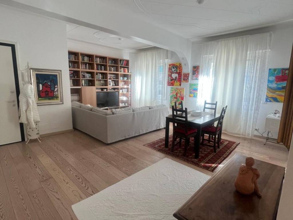 appartamento in vendita a Genova in zona Albaro