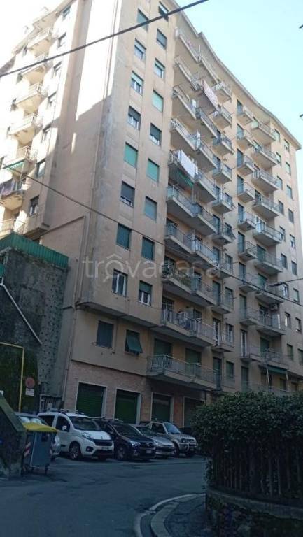 appartamento in vendita a Genova in zona Marassi