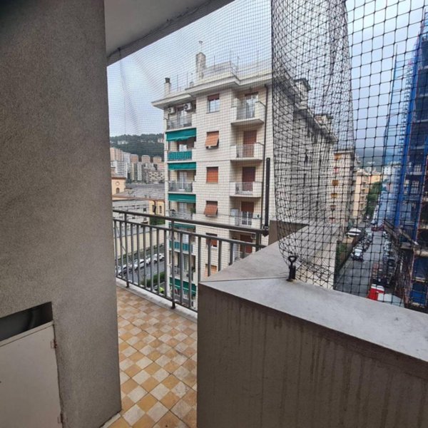 appartamento in vendita a Genova in zona Marassi