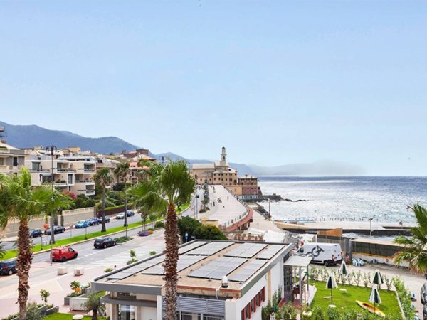 appartamento in vendita a Genova in zona Albaro