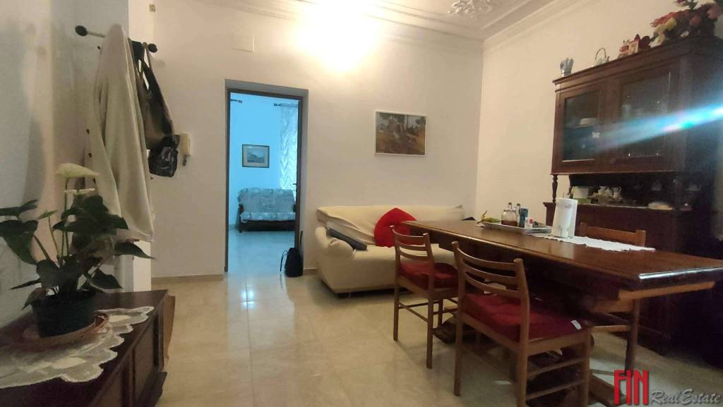 appartamento in vendita a Genova in zona Sestri Ponente