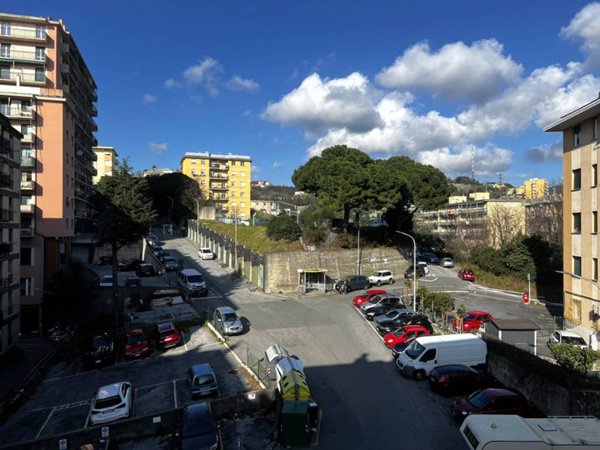 appartamento in vendita a Genova in zona Sampierdarena