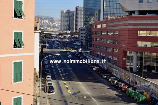 appartamento in vendita a Genova in zona Sampierdarena