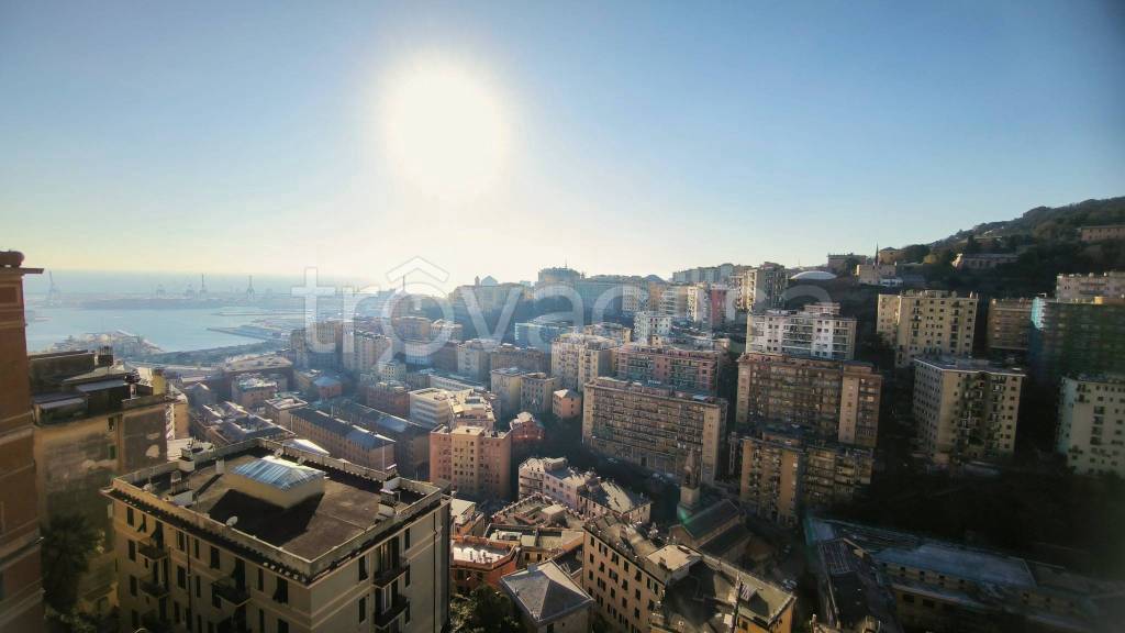 appartamento in vendita a Genova in zona Oregina