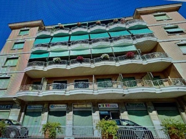 appartamento in vendita a Genova in zona Sturla