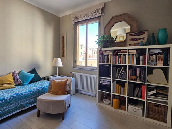 appartamento in vendita a Genova in zona Sestri Ponente