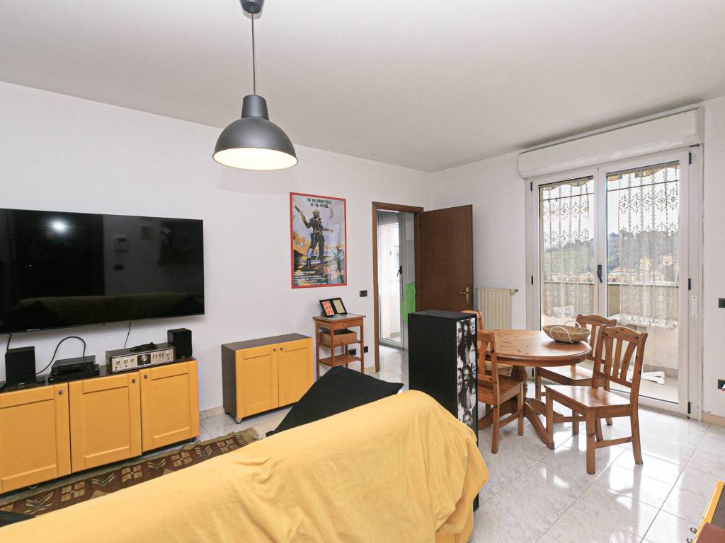 appartamento in vendita a Genova in zona Pontedecimo