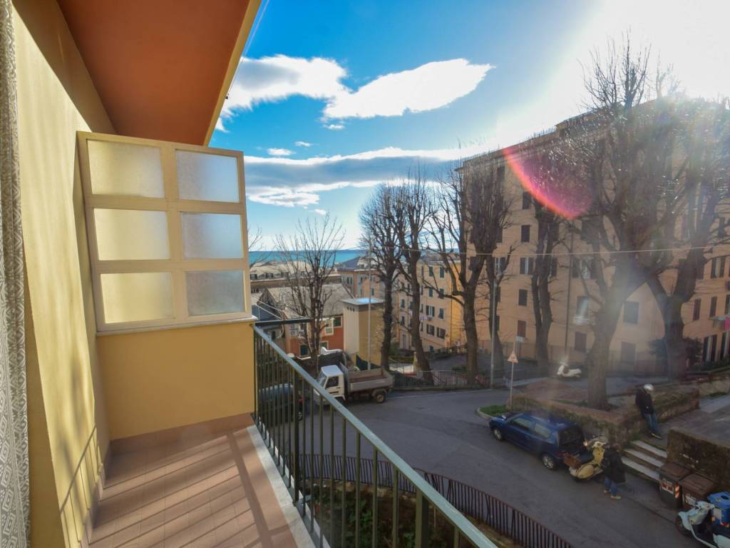 appartamento in vendita a Genova in zona Voltri