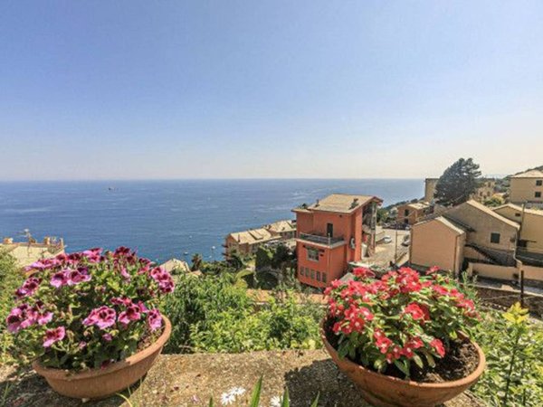 appartamento in vendita a Genova in zona Crevari