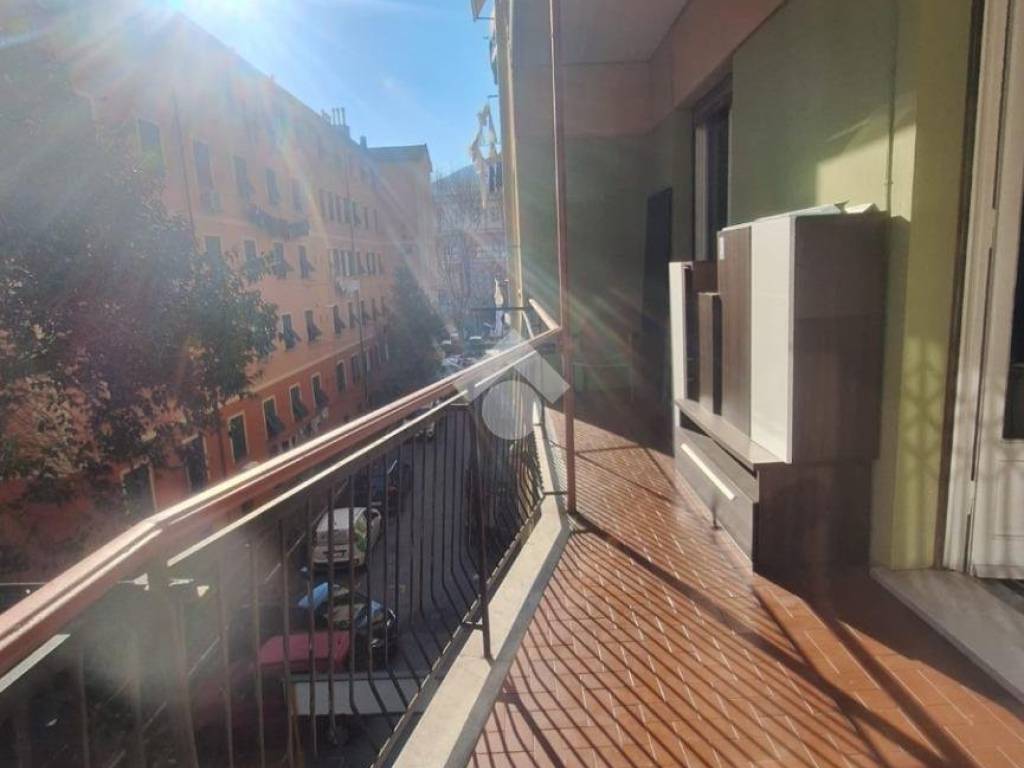 appartamento in vendita a Genova in zona Bolzaneto