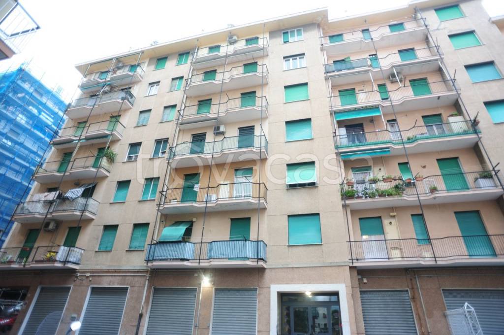 appartamento in vendita a Genova in zona Palmaro / Pra'