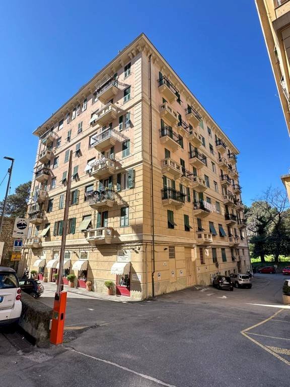 appartamento in vendita a Genova in zona Albaro
