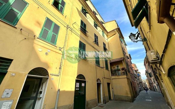 appartamento in vendita a Genova in zona Sestri Ponente