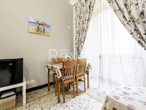 appartamento in vendita a Genova in zona Sottoripa / Maddalena / Molo