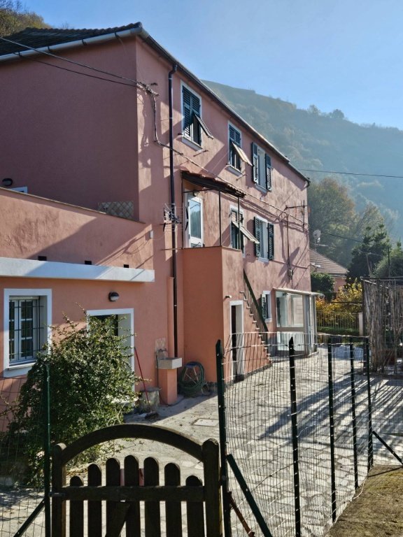 appartamento in vendita a Genova in zona Lagaccio / Granarolo