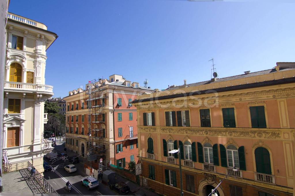 appartamento in vendita a Genova in zona Castelletto