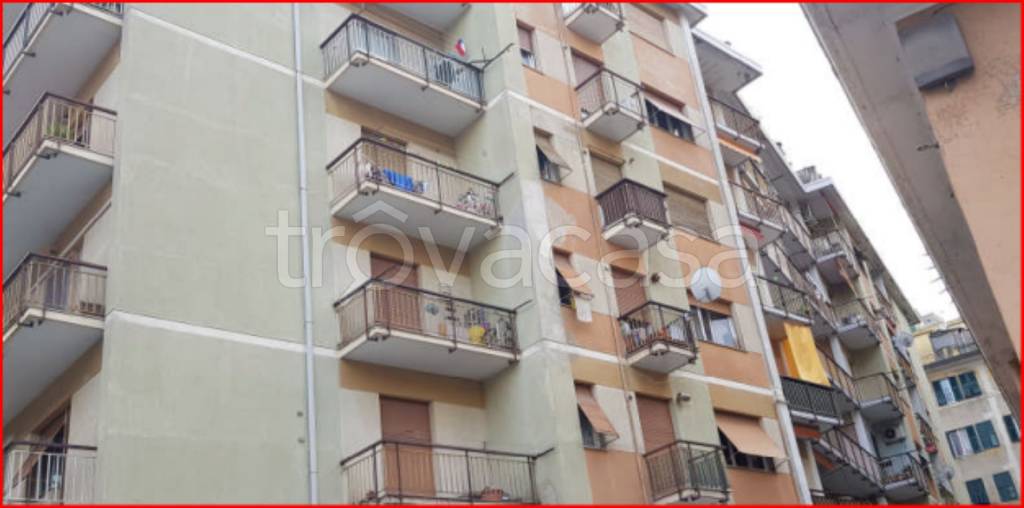 appartamento in vendita a Genova in zona Bolzaneto