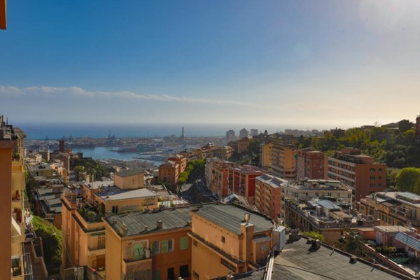 appartamento in vendita a Genova in zona Oregina