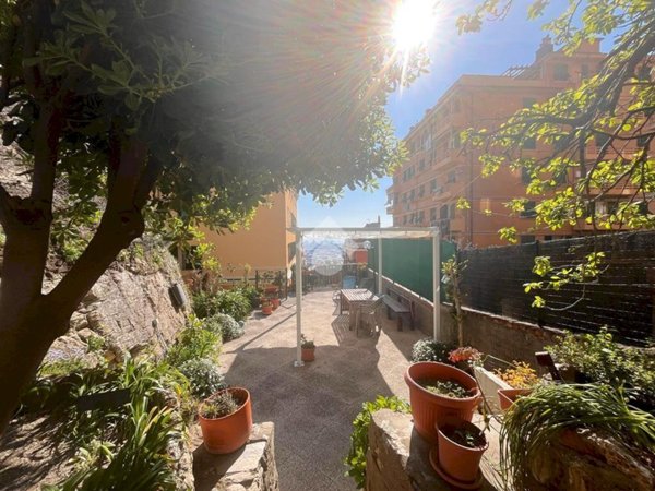 appartamento in vendita a Genova in zona Oregina