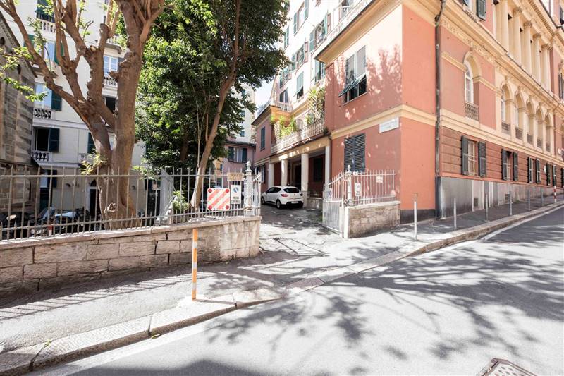 appartamento in vendita a Genova in zona Albaro