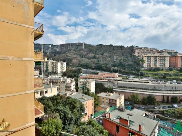 appartamento in vendita a Genova in zona Marassi