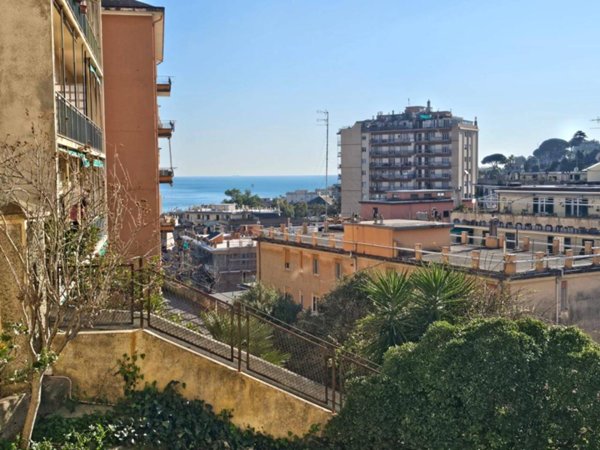 appartamento in vendita a Genova in zona Pegli