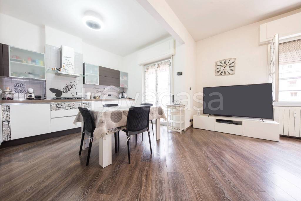 appartamento in vendita a Genova in zona Bolzaneto