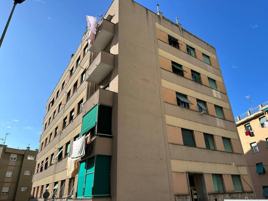 appartamento in vendita a Genova in zona Sampierdarena