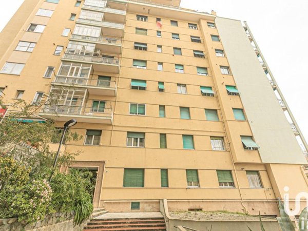 appartamento in vendita a Genova in zona Sampierdarena