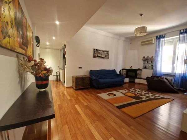 appartamento in vendita a Genova in zona Foce